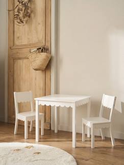-Tafel en 2 kinderstoelen met feston