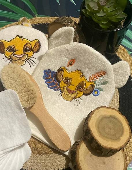 Leuk Disney® washandje geborduurd met het hoofd van Simba pastelgeel - vertbaudet enfant 